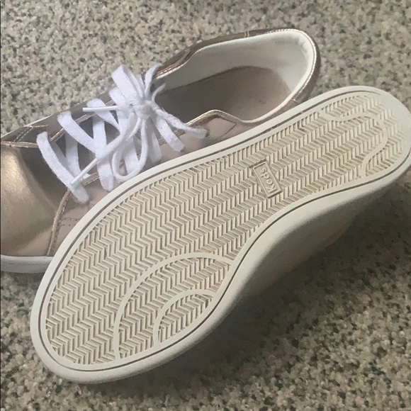 Kids gold keds - Picture 2 of 2